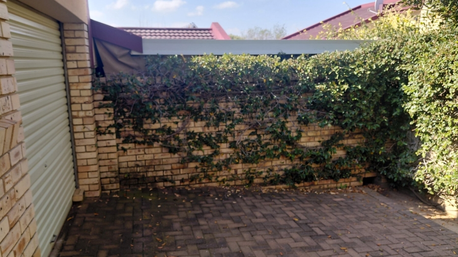 2 Bedroom Property for Sale in Kiepersol Free State